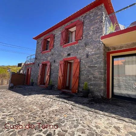 Casa Do Terno Com Piscina 別荘 *