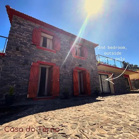 Casa Do Terno Com Piscina Ferienhaus