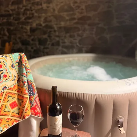 Casa Do Terno Com Piscina Hébergement de vacances