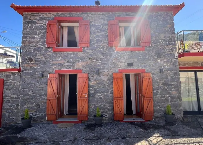 Casa Do Terno Com Piscina